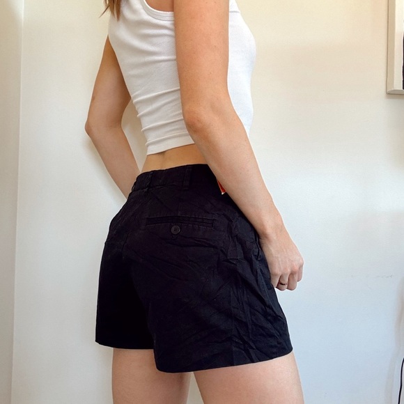 Sunday Best Aritzia Black Casual Shorts - Picture 1 of 3